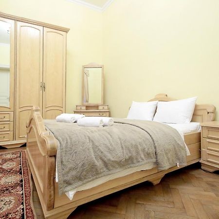 Pro Apartments 12213 Lviv Kültér fotó