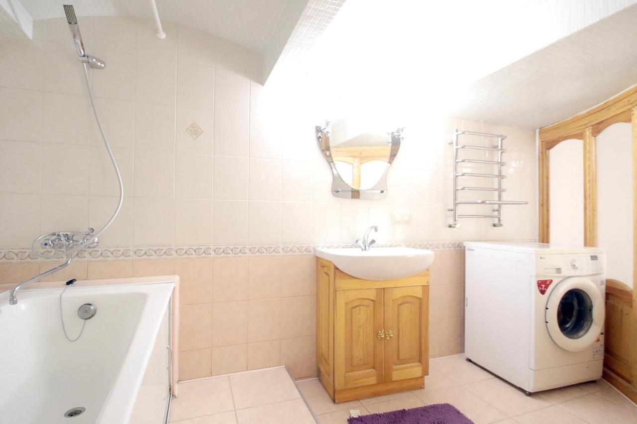 Pro Apartments 12213 Lviv Kültér fotó